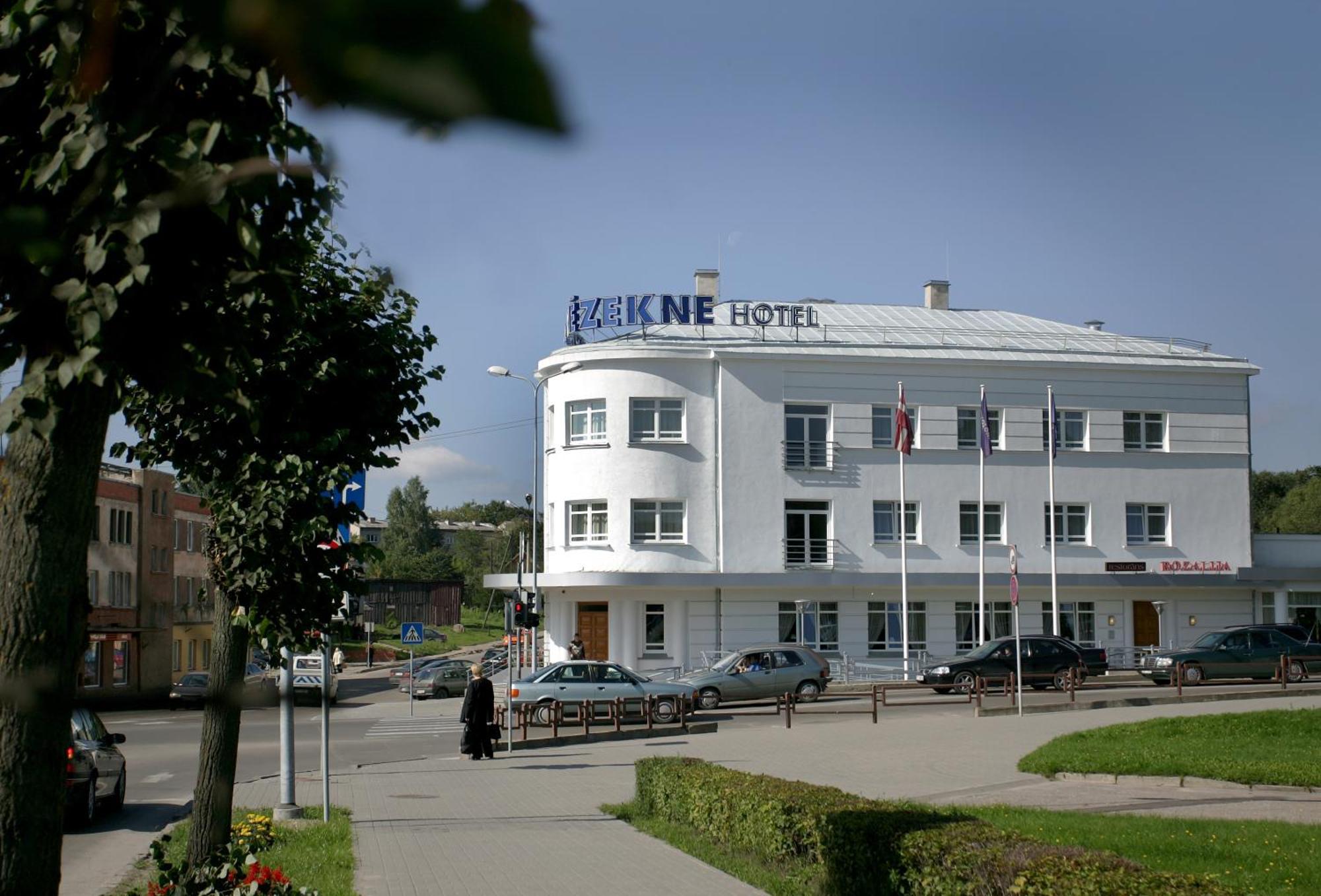 Kolonna Hotel Rēzekne Exterior foto
